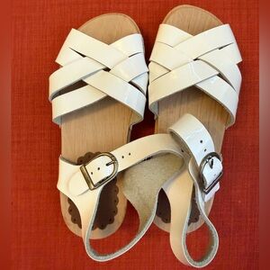 Hanna Andersson White Leather Girl’s Sandals NEW